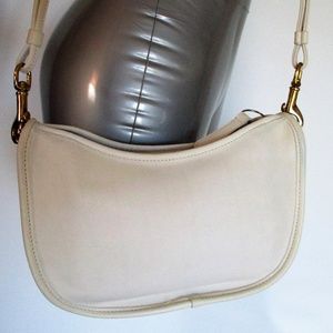 SMALL COACH LEATHER CROSSBODY PURSE